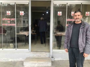 Dayanışmanın En Güzel Örneği: Dükkanının İşletmesini Bir Yıllığına Ücretsiz Olarak Depremzedeye Devredecek