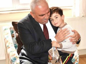 Müftü Erhun Depremzede Ailelerle Bir Araya Geldi