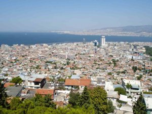 İ̇zmir’in ‘Deprem Master Planı’ Yenilenmeli Çağrısı