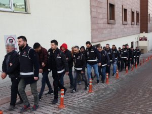 Eş Zamanlı ‘Kaçakçılık’ Operasyonunda 11 Kişi Adliyede