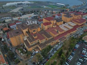 Büyük Kısmı Kapatılan Cerrahpaşa Tıp Fakültesi Havadan Görüntülendi