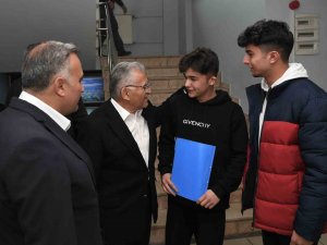 Başkan Büyükkılıç’tan Develi Zirvesi