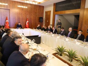 Bakan Kurum: “Hep Birlikte Bu Süreci Yürütmek Zorundayız”