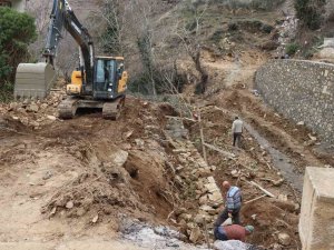 Başkan Özcan, Kahvederesi’ndeki Çalışmaları İnceledi