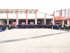Deprem Bölgesinden Kastamonu’ya Dönüş Yapan Belediye Personeline Teşekkür Ziyareti