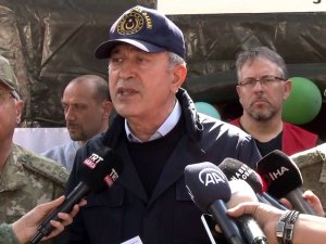 Bakan Hulusi Akar: “Deprem Bölgesinde Günlük 160 Bin Kişilik Yemek Kapasitesine Ulaştık”