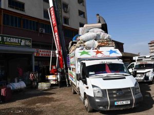 Deprem Sonrası Nakliyecilerde Yoğunluk Yaşanıyor