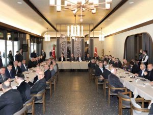 Başkan Sadıkoğlu, Geçici Ticaret Alanları Talebini Bakan Muş’a İletti