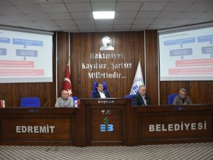 Edremit’te Afet Yönetim Toplantısı Yapıldı