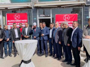 Mhp Midyat İ̇lçe Başkanlığı Depremzedeler Yararına Etkinlik Düzenledi
