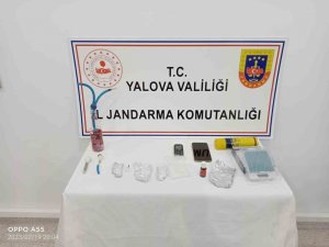 Jandarma Uyuşturucu Tacirleri Ve Kaçakçılara Göz Açtırmıyor