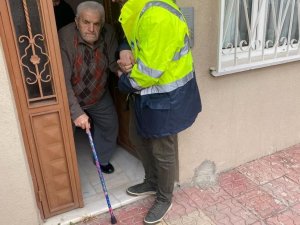 Yadem Depremzedelerin Yanında