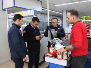 Haliliye’de Marketler Zabıta Ekiplerince Denetleniyor