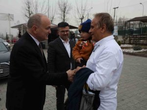Başkan Özlü Depremzedeleri Ziyaret Etti