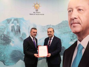 Ak Parti Kocaeli İ̇l Başkanı Şahin Talus Mazbatasını Aldı