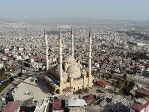 Kahramanmaraş’ın Simgesi Abdülhamit Han Camii Depremlere Rağmen Dimdik Ayakta