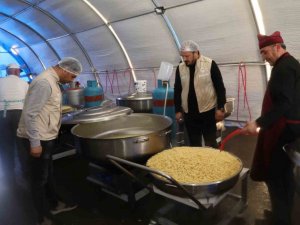 Malatya’da Yemeklerin Kontrolü Van Ekiplerinde