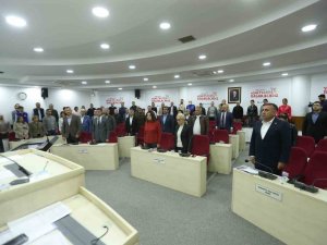 Seyhan Meclisi Depremzedeler İçin Tek Yürek Oldu