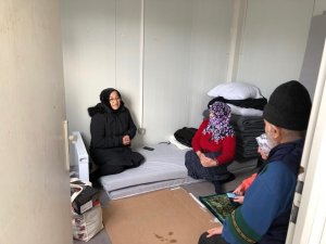 Depremzede Hüseyin Amca, “Cumhurbaşkanımızın Yükü Şimdi Daha Ağır, Rabbim Yardımcısı Olsun"