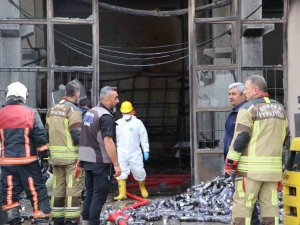 Başkentte Kimyasal Madde Üretimi Yapan Fabrikada Yangın: 1 Ölü, 3 Yaralı