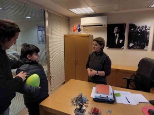 Kendi Küçük, Kalbi Kocaman: Evde Ürettiği Sabunları Satıp Parasını Depremzedeler İçin Bağışladı