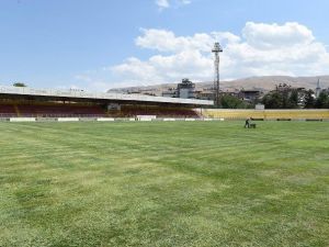 İnönü Stadı Standartlara Uygun Hale Getirildi