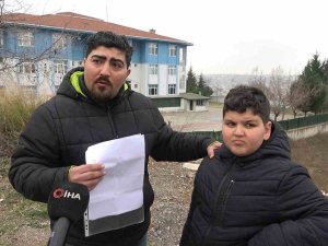 Öğrencisine Tek Başına Bekleme Cezası Veren Müdür Hakkında Suç Duyurusu