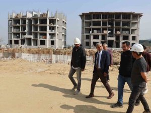 Başkan Kaplan, “Koçarlı’da Toki̇ Konutları Hızla Yükseliyor”