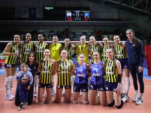Cev Şampiyonlar Ligi: Fenerbahce Opet: 3 - Grupa Azoty Chemik Police: 1