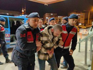 Kendisine Borcu Olan Adamı Tüfekle Vuran Şahıs Yakalandı