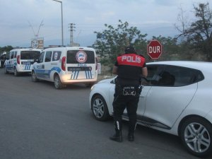 Erzincan’da Çeşitli Suçlardan Aranan 58 Kişi Yakalandı, 19 Kişi Gözaltına Alındı