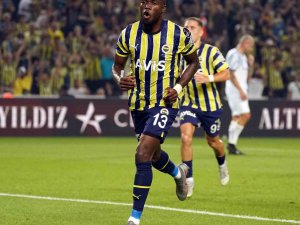 Valencia, Fenerbahçe Formasıyla Dalya Diyecek