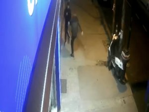 İ̇stanbul’da Dehşet Anları Kamerada: Kavga Ediyormuş Gibi Yapıp Ateş Açtılar