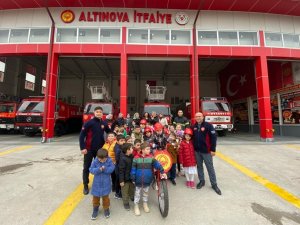 Minik İtfaiyeciler Eğlenerek Öğreniyorlar