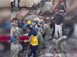 Enkazdan Can Kurtaran Madenci, "Gece Kampta Birbirimize Sarılıp Ağladık, Gündüz Belli Etmedik"