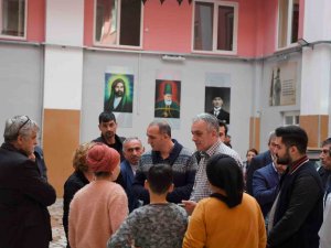 Başkan Esen Depremzedeleri Ziyaret Etti