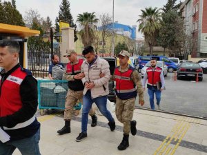 Depremde Arkadaşının Enkaz Altında Soğuktan Öldüğünü İddia Eden Şüpheli Adliyeye Sevk Edildi