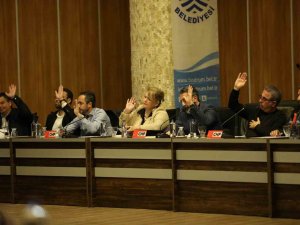 Bodrum’da Belediye Meclisi Saygı Duruşu İle Başladı