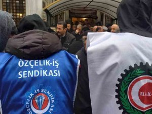 Özçelik-i̇ş Tek Yürek Oldu, Eller Semaya Deprem Şehitleri İçin Kalktı