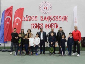 Alanındaki Uzmanlarla Çalışıyorlar