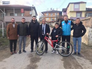 Bisiklet Parasını Depremzedelere Bağışlayan Umut’a Sürpriz