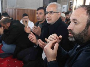 Depremde Hayatını Kaybedenler İçin Mevlit Okutuldu