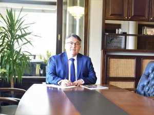 Rektör Özölçer, 263 Madenciyi Andı