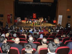 Depremzede Çocuklara Palyaço Rehabilitesi