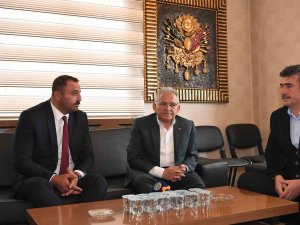 Başkan Büyükkılıç’tan Sarıoğlan’da Yatırım Değerlendirme Toplantısı