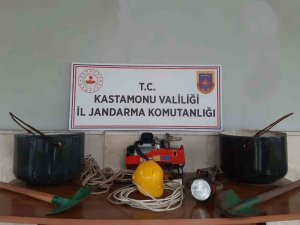 Kaçak Kazı Yapan Definecilere Suçüstü Baskın: 7 Gözaltı