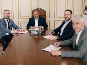 Özçelik İ̇ş Sendikası Mescier D.ç. İle Ti̇s İmzalandı