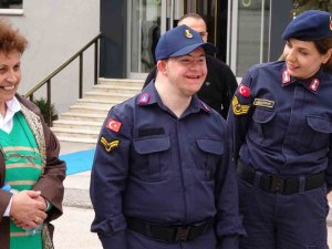 Down Sendromlu Depremzede Gencin Askerlik Hayali Gerçek Oldu