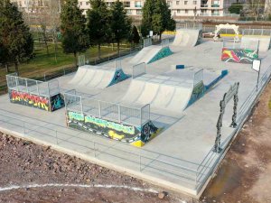 Gençlerin Heyecanla Beklediği Kaykay Pisti Tamamlandı