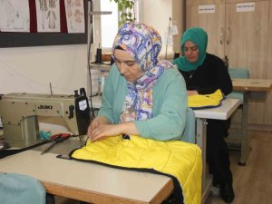 Küçük Yürekleri Isıtan Büyük Destek